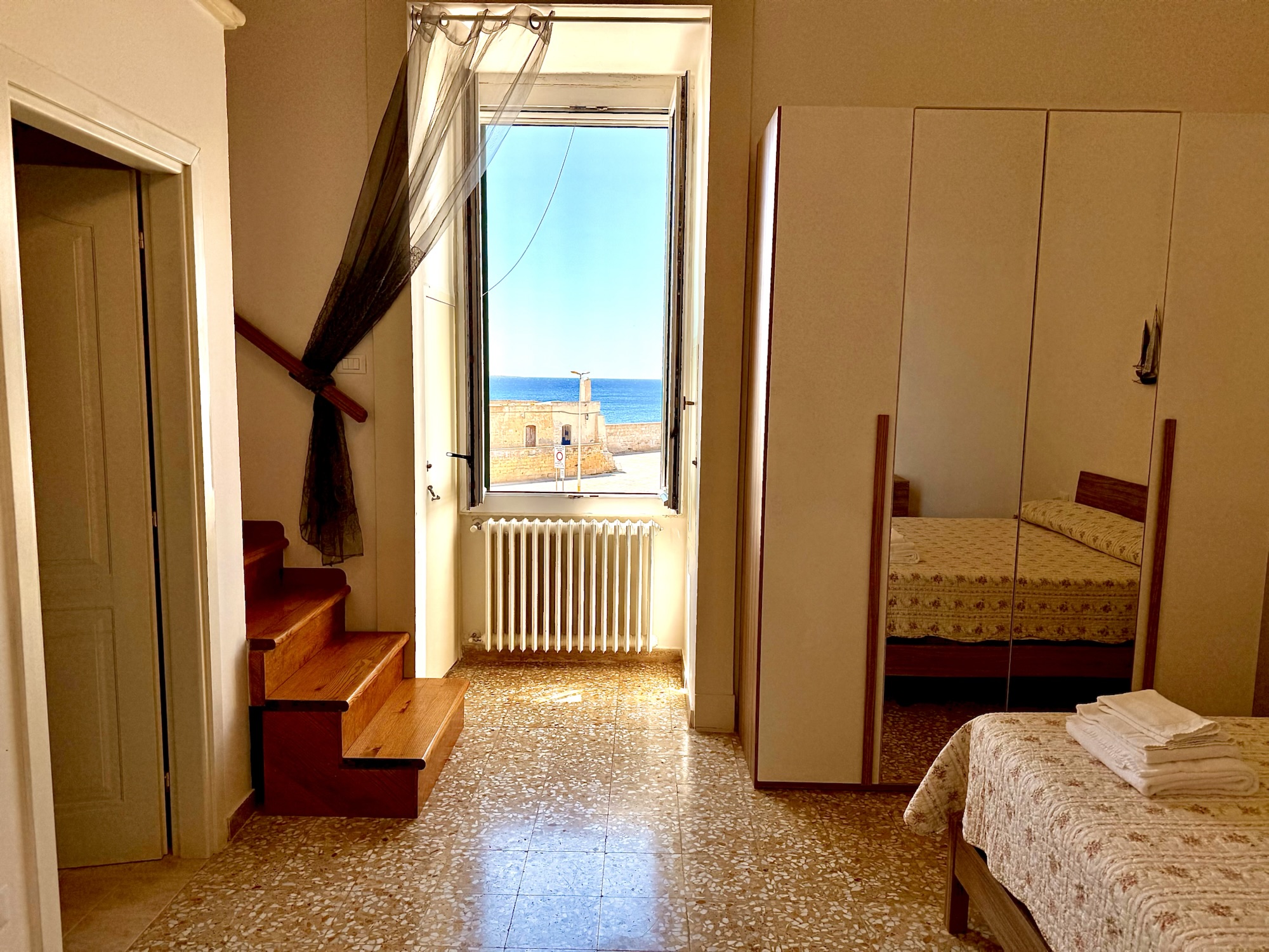 Camera con vista sul mare